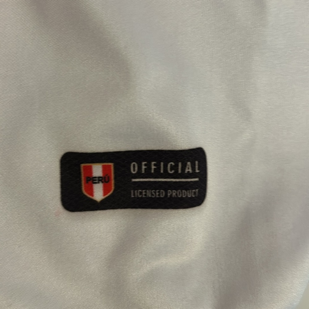2018 FIFA World Cup Peru #9 Paolo Guerrero Jersey. Made In Peru Size M - Picture 3 of 8